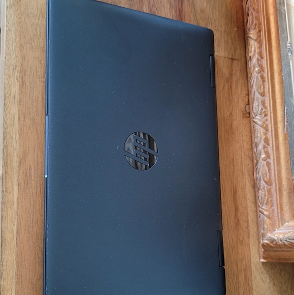 HP Pavilion x360 14 inch 2-in-1 Laptop PC 14-ek0000 foldable laptop - Picture 5 of 10